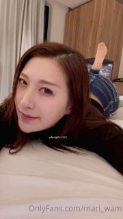 姐夫干小姨子红唇大长腿骚女激情啪啪 退下黑丝跪沙发上翘起屁股 深喉口交活很不错 骑乘抽插揉捏奶头